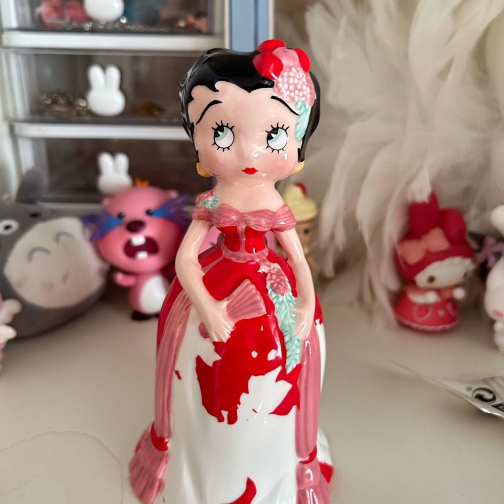 Betty boop vintage bell Red and White Figurine